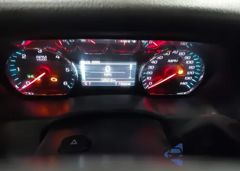 2014 Chevrolet Silverado 1500 1Lt z USA, uszkodzony, nr VIN 1GCVKREC2EZ378668